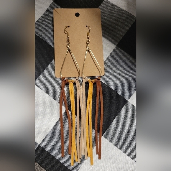 NWOT tri colored leather dangle earrings - Picture 1 of 3